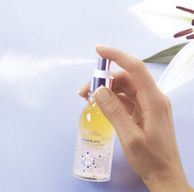 Jean-Charles RECHT - Photographe Cosmétique Main - PARIS - CAMPAGNE - Melvita